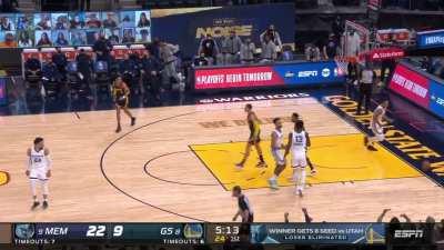 [Highlight] Juan Toscano-Anderson puts back the Curry miss.