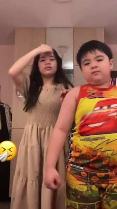 sarap mo Natashaaaaa! Nasave nyo iba nyang sexy vids? Madami yan eh