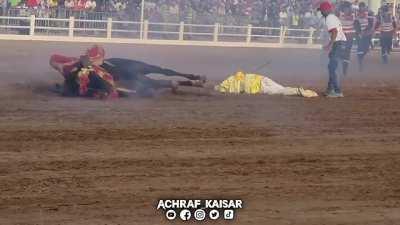 Fantasia cavalier accidentally shoots his horse in the back of the head with a blank, knocking him out. The horse is fine.