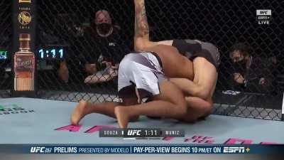 Andre Muniz Snaps Jacare Souza's Arm at UFC 262 (Sound ON!)