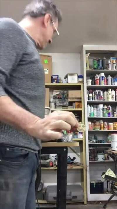 Magician Shawn Farquhar has fooled Penn and Teller twice. He just shared this quick routine and I'm FLOORED.