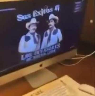 Una carne asada si o ke