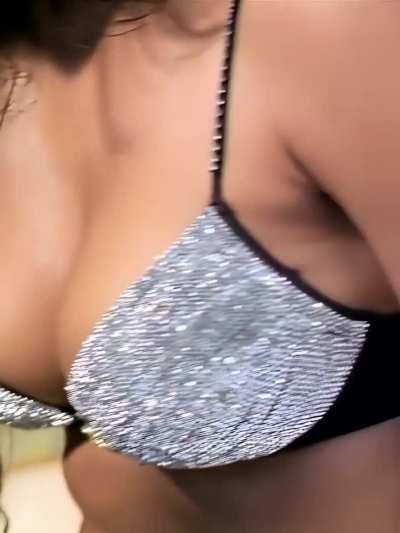 Katrina Kaif Boobs ( • ) ( • ) 🍼🤤