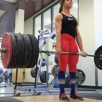 Ridiculously photogenic powerlifter Jessica Buettner (wait til the end)
