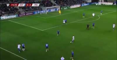 Pio Esposito scores his first goal for Italy with a beautiful one touch finish ⭐️👏