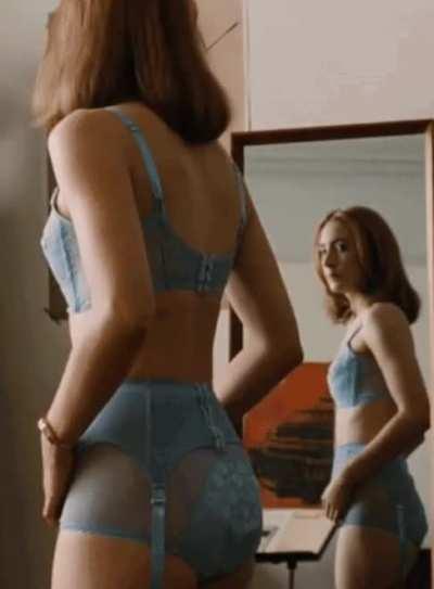 Saoirse Ronan in lingerie