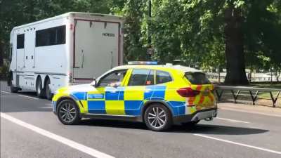 Police officer swears at bus driver in central London