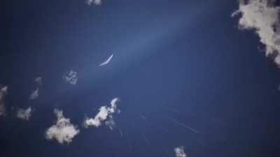 For anyone who wanted to see a compliation of Max0r doing the voiceover of the Arsenal Bird in 