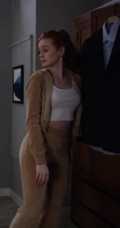 Madelaine Petsch escorting and giving first experiences would be such an amazing thing with that ass.