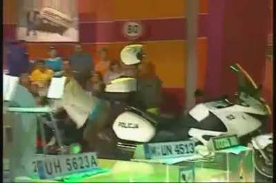 Polish TV demonstrating how a speed gun works