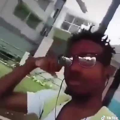 This is your SEXY ⚠️ WARNING ⚠️.