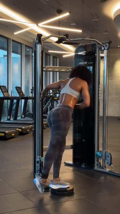 Jenna DeLeon (@jenna.deleon)