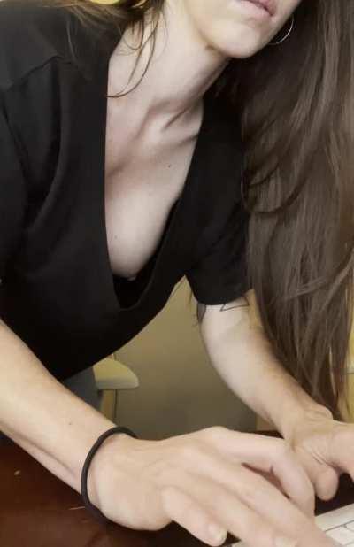 Would you come visit my office if this was your view 😉