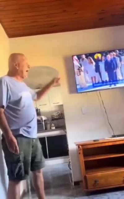 Ele morreu rapaziada 😭😭😭😭