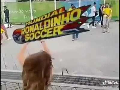 As a Brazilian I say: go Taffarel!