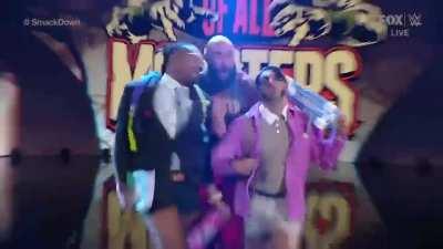 Braun Strowman running down the Maximum Male Models on 9/16/22 WWE SmackDown