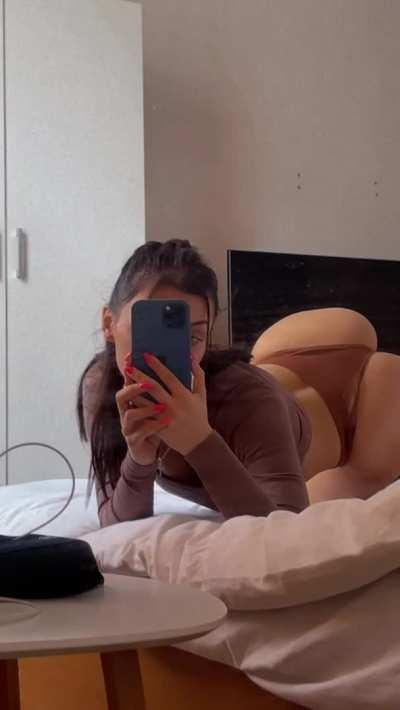 I had really a bad day :( if there is someone who would like to talk just hit me up 🥺