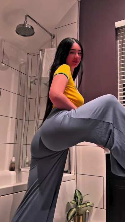 Jiggle Jiggle Jiggle