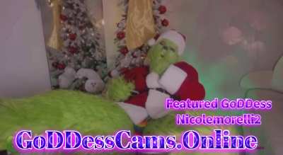 Our GoDDess ✨Nicolemorelli2✨ and her lovely curves are LIVE Now. Don't keep her waiting Gentlemen. Take her private and Enjoy your Interactive Experience.🎁💦💦💦