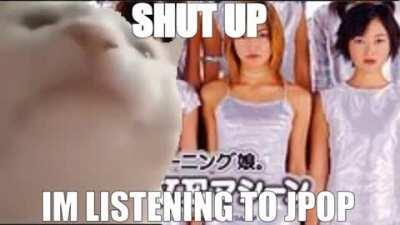 I swear im not a weeb(second repost cuz it didnt play on my device)