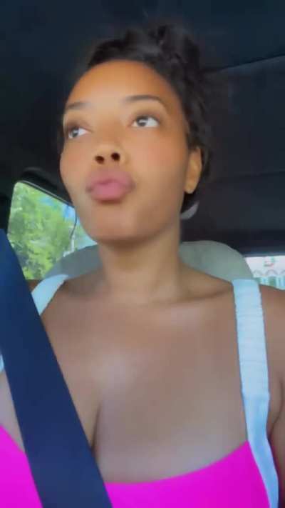 Ms. Simmons Ms. Simmons She so sexy.