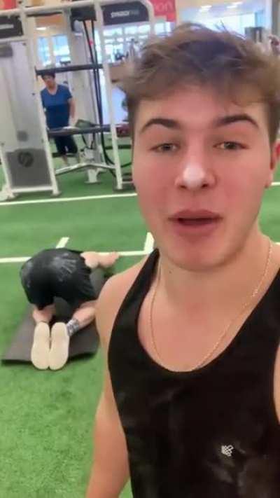 Using chalk at the gym