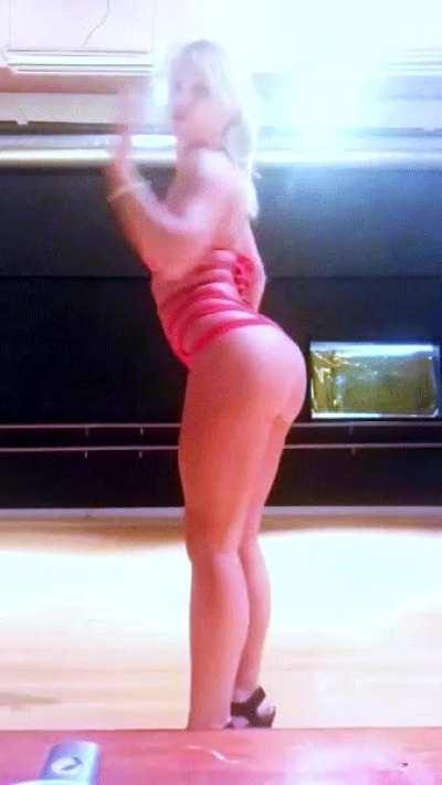 Britney Spears (Unfortunately low quality)