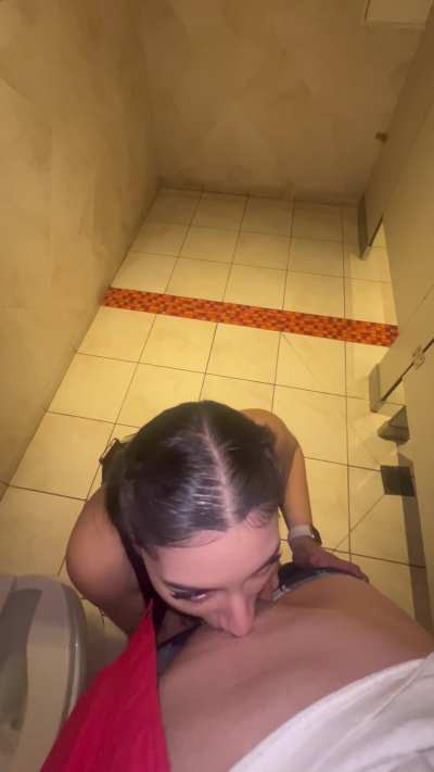 Take me to the men’s bathroom papi