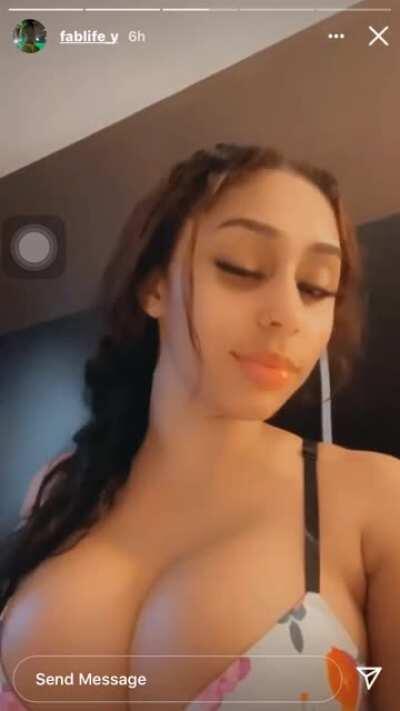 Fine lil ass 💦💦💦