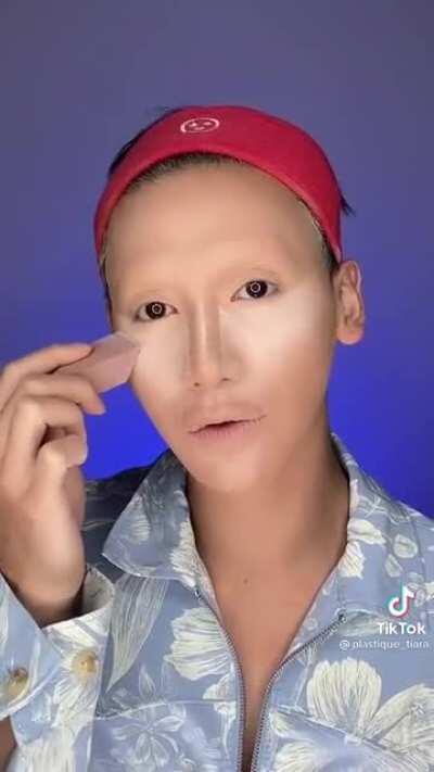 Gaygo after realizing that he can shapeshift into 0/8 Assmira to bait the fed Ezreal