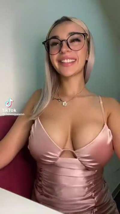 Rockin' Big Smiles 😁 [HelenQueenn]