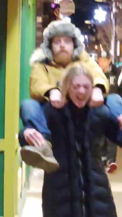 Irish guy gets welcomed to Canada