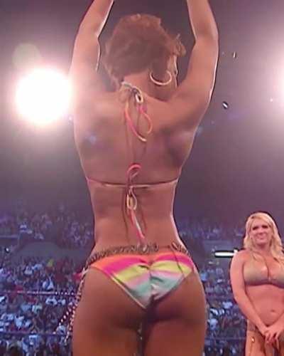 When Kristal Marshall shook that ass like a salt shaker!