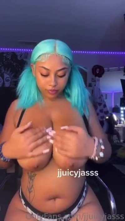 After that other guy tries to charge you $15. Just come to me and I’ll add you to mine for $5. I have everything he claims he has. I even used the same preview but removed his name