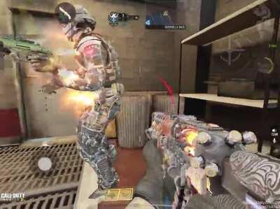 Love the attention to detail of the new mythic gun with the hanging knifes effect kinda like tracers that stay behind only on enemies