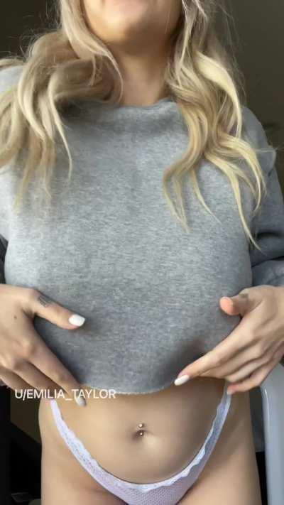 How would you describe my tits? 🥰