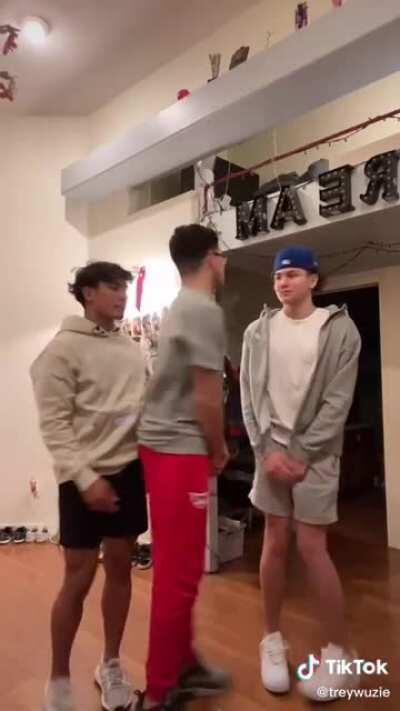 Hell yeah homies slaping each other asses