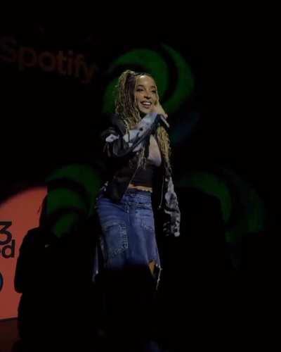 Soulful Vibes and Stellar Vocals: Tinashe's Performance Steals the Show at Spotify Wrapped 2023