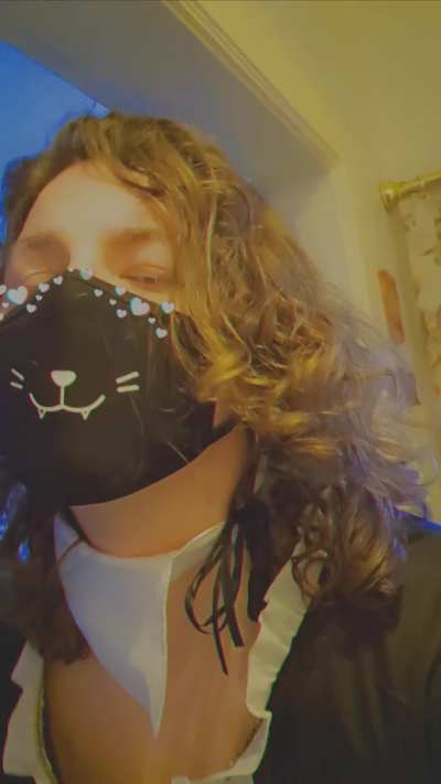 Maid too horny again