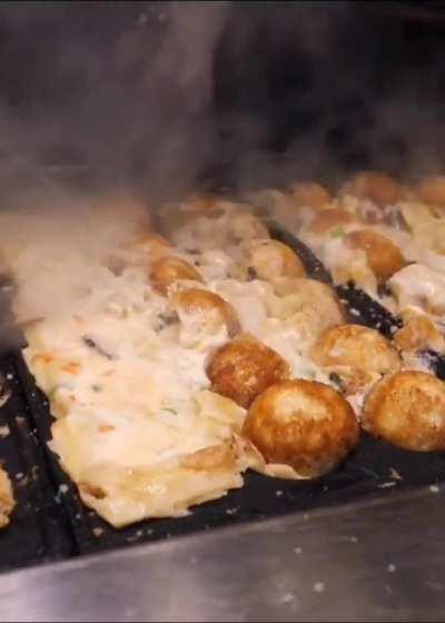 Making takoyaki 