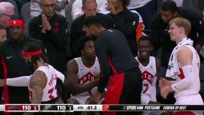 [Highlight] OG Anunoby ties the game with 1.2s left after the Dennis Schröder missed 3!