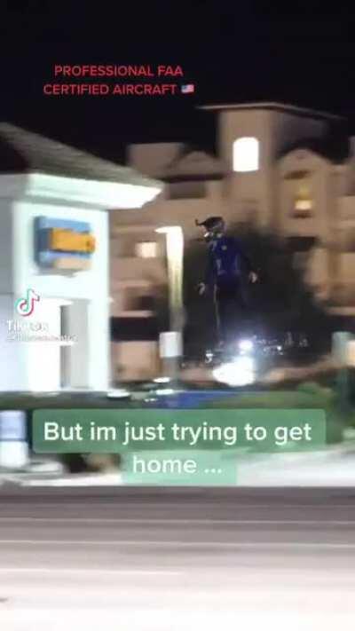 No futuro as pessoas vão andar não de carro voador sim drones