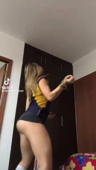 Ass Coach 😋 [agenteperryyyyy]