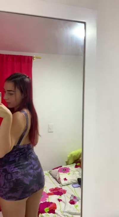 Do you like my cute big butt,come and see for your self