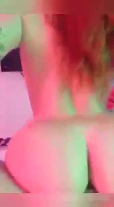 Isadora Martinez 😵🍑