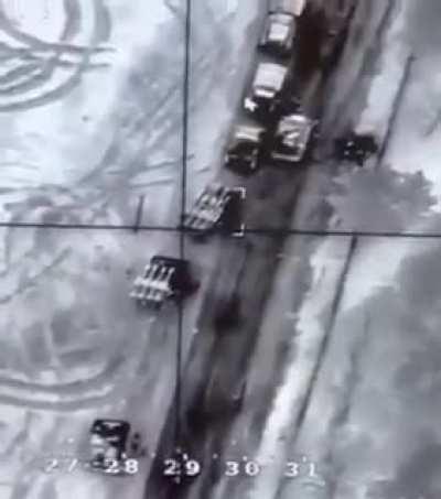 Ukrayna ordusuna ait Bayraktar TB2 SİHA'lar, işgalci Rus ordusuna ait BUK hava savunma sistemini imha etti. Böylelikle Suriye, Libya, Azerbaycan'ın ardından Ukrayna'da da Türk SİHA'ları, Rusya yapımı hava savunma sistemini imha etmiş oldu.