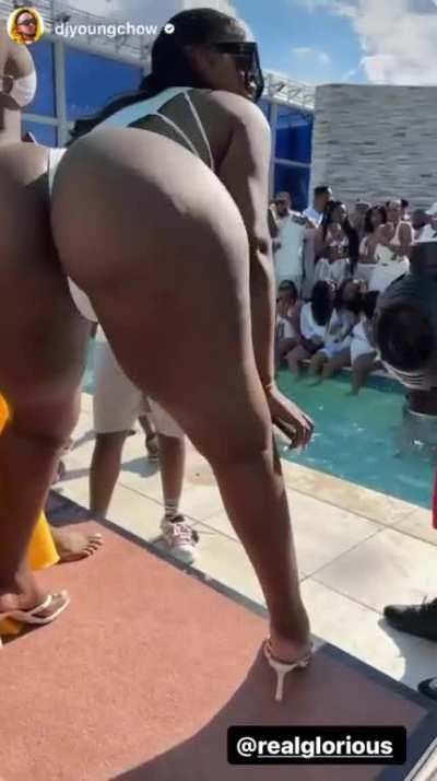 Glorious (@realglorious)