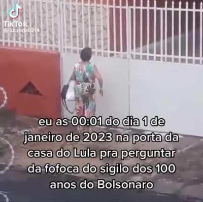 O que vocês acham que será exposto nestes sigilos? Eu sinto que o Bolsonaro se vacinou enquanto defendia remédio milagroso por isso o sigilo no cartão de vacinação.