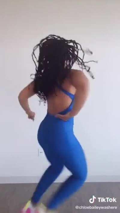 Chlo&eacute; Bailey Ass