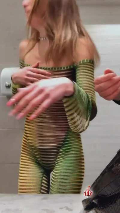 best club outfit award goes to...